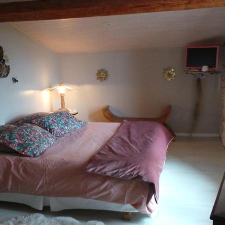 Monprimblanc Chambre D'Hotes Le Paon Blanc מראה חיצוני תמונה